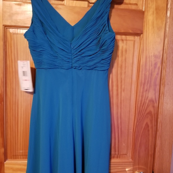 Jones wear v-neck dress - Picture 4 of 7